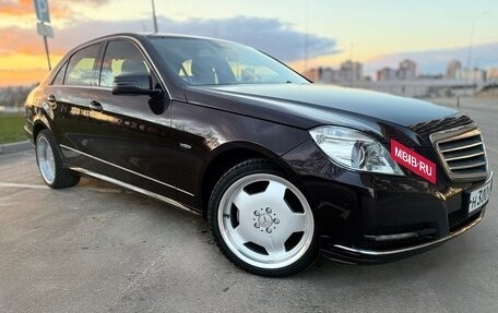 Mercedes-Benz E-Класс, 2011 год, 1 369 000 рублей, 19 фотография