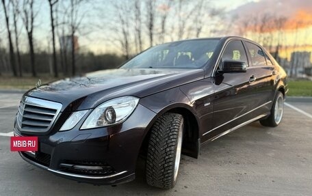 Mercedes-Benz E-Класс, 2011 год, 1 369 000 рублей, 21 фотография