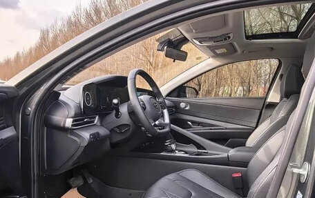 Hyundai Elantra, 2023 год, 1 710 000 рублей, 8 фотография