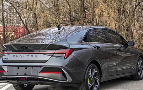 Hyundai Elantra, 2023 год, 1 710 000 рублей, 5 фотография