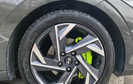 Hyundai Elantra, 2023 год, 1 710 000 рублей, 13 фотография