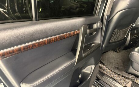 Toyota Land Cruiser 200, 2011 год, 3 300 000 рублей, 12 фотография