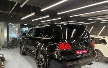 Toyota Land Cruiser 200, 2011 год, 3 300 000 рублей, 2 фотография