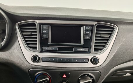 Hyundai Solaris II рестайлинг, 2017 год, 1 129 000 рублей, 15 фотография