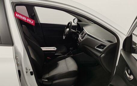 Hyundai Solaris II рестайлинг, 2017 год, 1 129 000 рублей, 19 фотография