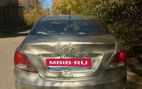 Hyundai Solaris II рестайлинг, 2011 год, 560 000 рублей, 2 фотография