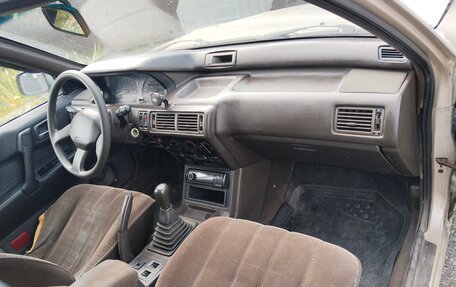 Mitsubishi Galant VIII, 1989 год, 180 000 рублей, 11 фотография