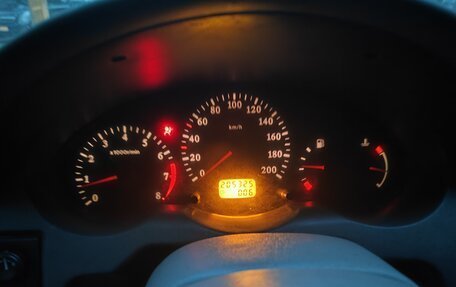 Nissan Micra II, 2001 год, 115 000 рублей, 7 фотография