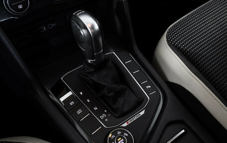 Volkswagen Tiguan II, 2019 год, 2 299 000 рублей, 17 фотография