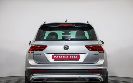 Volkswagen Tiguan II, 2019 год, 2 299 000 рублей, 6 фотография