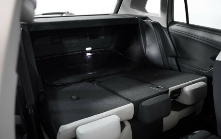 Volkswagen Tiguan II, 2019 год, 2 299 000 рублей, 27 фотография