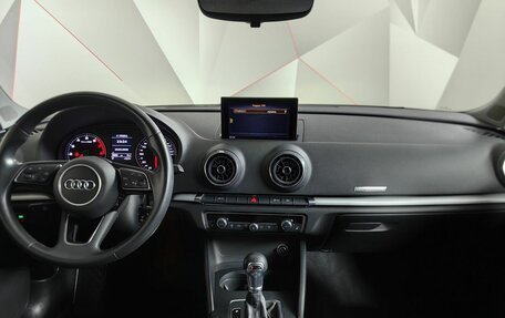 Audi A3, 2018 год, 2 690 000 рублей, 15 фотография