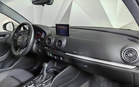 Audi A3, 2018 год, 2 690 000 рублей, 13 фотография