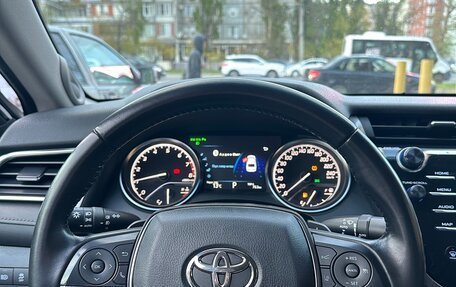 Toyota Camry, 2018 год, 2 400 000 рублей, 9 фотография