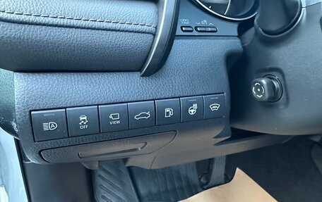 Toyota Camry, 2018 год, 2 400 000 рублей, 8 фотография