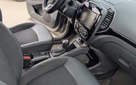 Renault Kaptur I рестайлинг, 2021 год, 1 800 000 рублей, 8 фотография