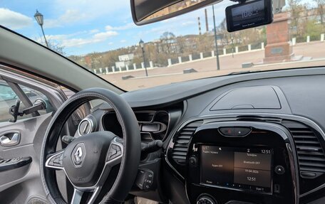 Renault Kaptur I рестайлинг, 2021 год, 1 800 000 рублей, 9 фотография