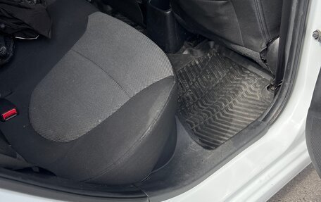 Hyundai Solaris II рестайлинг, 2014 год, 860 000 рублей, 22 фотография