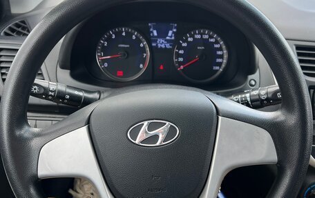 Hyundai Solaris II рестайлинг, 2014 год, 860 000 рублей, 28 фотография