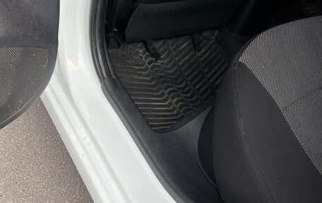 Hyundai Solaris II рестайлинг, 2014 год, 860 000 рублей, 24 фотография