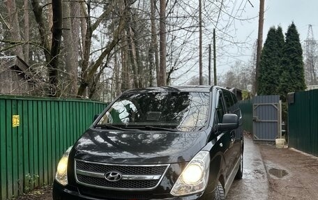 Hyundai Grand Starex Grand Starex I рестайлинг 2, 2011 год, 1 300 000 рублей, 4 фотография