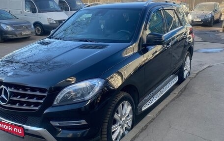 Mercedes-Benz M-Класс, 2015 год, 2 350 000 рублей, 2 фотография