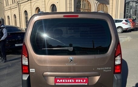 Peugeot Partner II рестайлинг 2, 2013 год, 948 000 рублей, 7 фотография