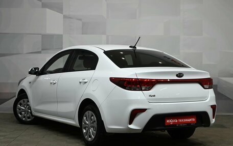 KIA Rio IV, 2018 год, 1 400 000 рублей, 4 фотография