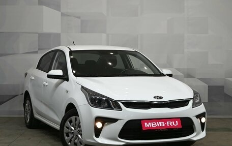 KIA Rio IV, 2018 год, 1 400 000 рублей, 3 фотография