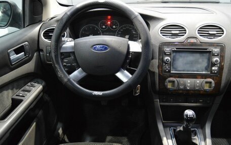 Ford Focus II рестайлинг, 2006 год, 420 000 рублей, 38 фотография