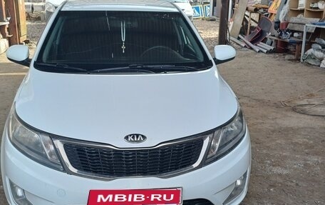 KIA Rio III рестайлинг, 2014 год, 1 фотография