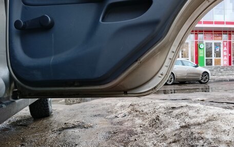 Nissan Almera, 2004 год, 200 000 рублей, 20 фотография