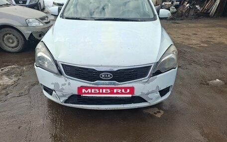 KIA cee'd I рестайлинг, 2012 год, 370 000 рублей, 2 фотография