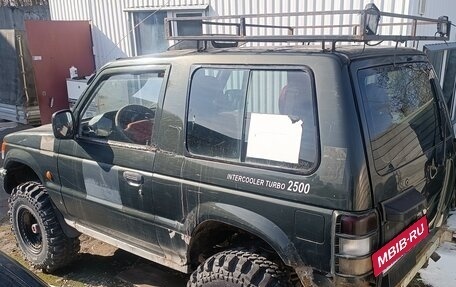 Mitsubishi Pajero III рестайлинг, 1995 год, 250 000 рублей, 2 фотография