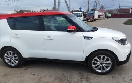 KIA Soul II рестайлинг, 2019 год, 1 570 000 рублей, 3 фотография