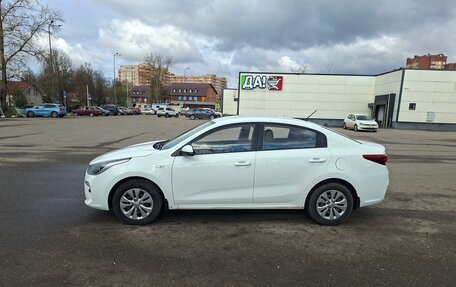 KIA Rio IV, 2018 год, 810 000 рублей, 8 фотография