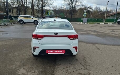 KIA Rio IV, 2018 год, 810 000 рублей, 9 фотография