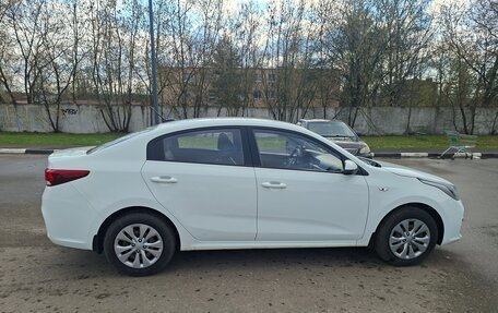 KIA Rio IV, 2018 год, 810 000 рублей, 21 фотография