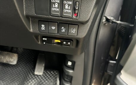 Honda Freed II, 2017 год, 1 490 000 рублей, 11 фотография