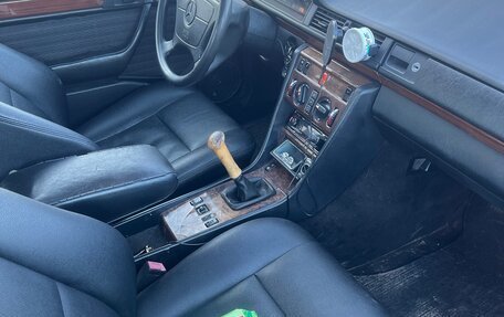 Mercedes-Benz W124, 1991 год, 335 000 рублей, 5 фотография
