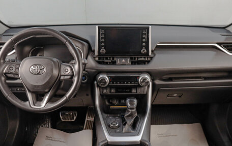 Toyota RAV4, 2020 год, 3 779 000 рублей, 16 фотография