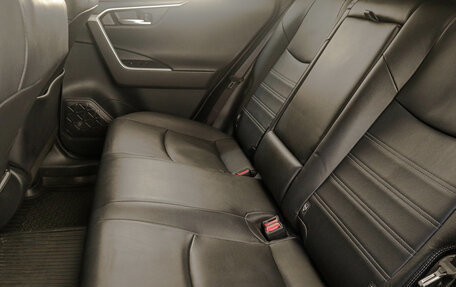 Toyota RAV4, 2020 год, 3 779 000 рублей, 21 фотография