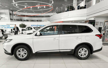 Mitsubishi Outlander III рестайлинг 3, 2016 год, 1 450 000 рублей, 8 фотография