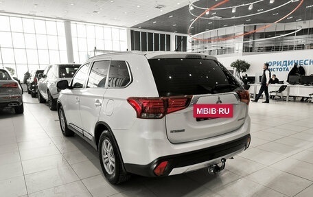 Mitsubishi Outlander III рестайлинг 3, 2016 год, 1 450 000 рублей, 7 фотография