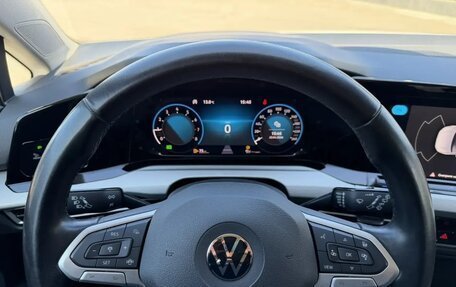 Volkswagen Golf VIII, 2022 год, 1 992 000 рублей, 24 фотография