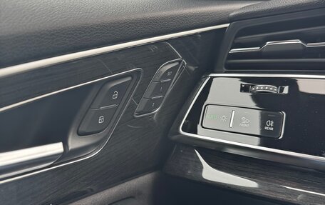 Audi Q8 I, 2018 год, 7 100 000 рублей, 29 фотография