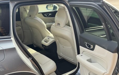 Volvo V60 Cross Country II, 2020 год, 3 650 000 рублей, 35 фотография