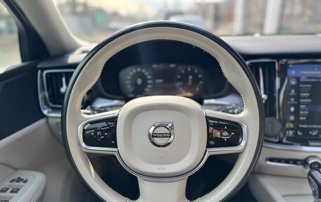 Volvo V60 Cross Country II, 2020 год, 3 650 000 рублей, 27 фотография