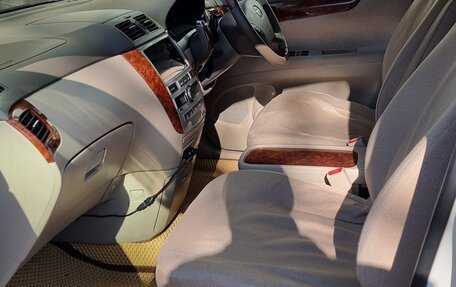 Toyota Ipsum II, 2005 год, 750 000 рублей, 11 фотография