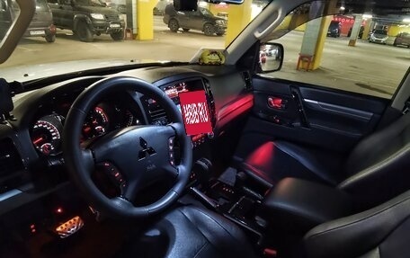 Mitsubishi Pajero IV, 2013 год, 2 550 000 рублей, 19 фотография